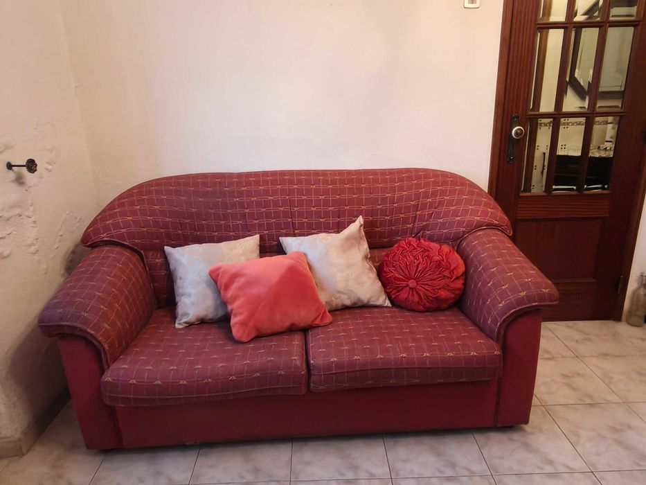 1 Sofá grande e 2 Poltronas