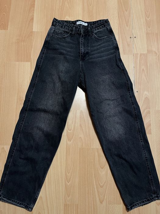 Чорні базові джинси