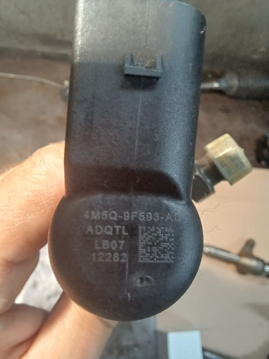 Injectores ford 1.8tdci  usados