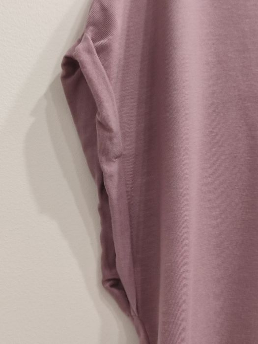 Aware. Bluzka damska z krótkim rękawem. Rozmiar M