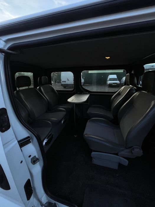 Opel Vivaro robot