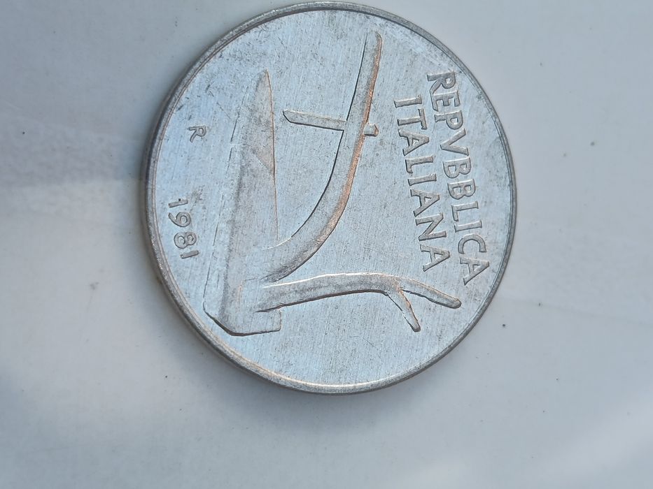 moeda 10 litros em muito bom estado 1981
