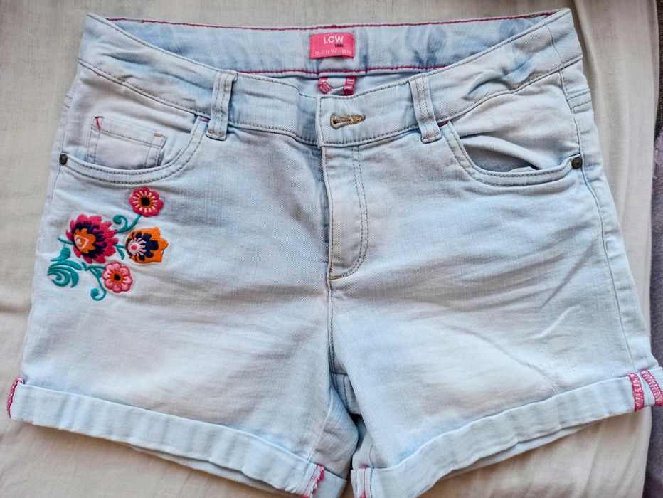 Spodenki jeansowe r. 152