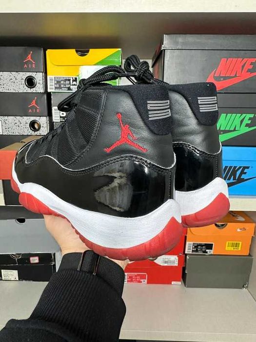 Jordan11RetroPlayoffsBred r.40