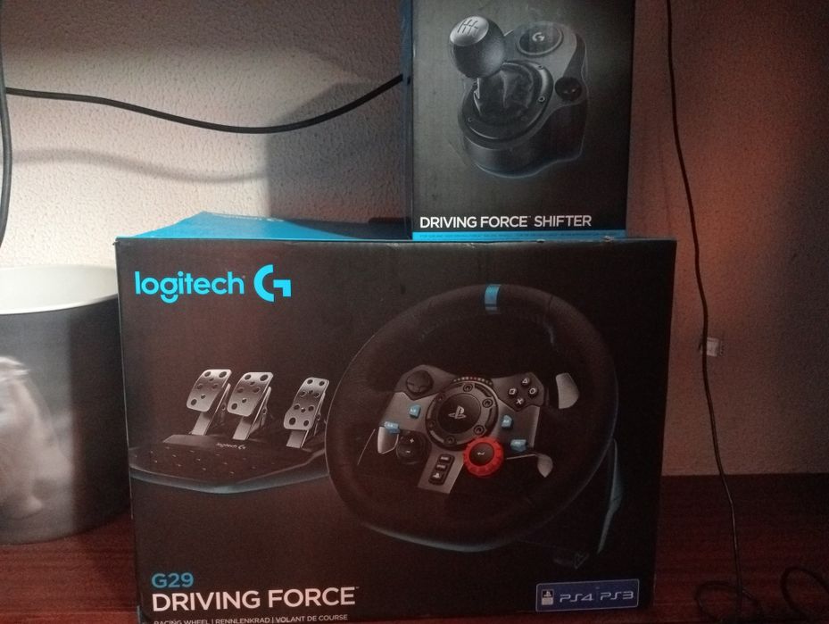 Volante Logitech G29 + Shifter com caixa