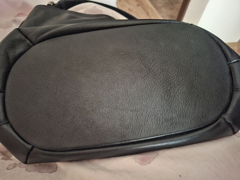 Włoska skórzana czarna torba