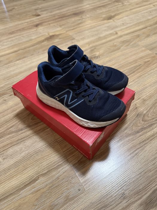 Дитячі кросівки new balance