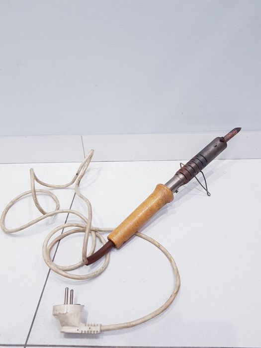 Lutownica kolbowa, oporowa