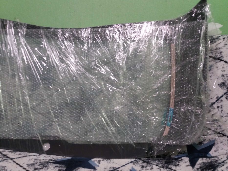 BYD S6, заднее стекло, стекло крышки багажника, стекло ляды. 10534812