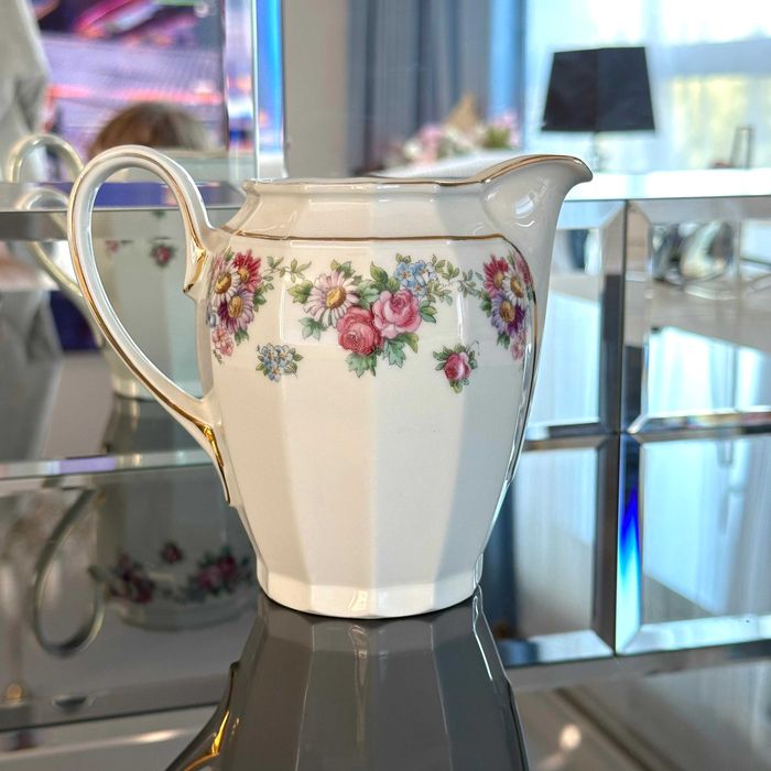 Dzbanek na mleko z Krautheim – Niemcy, 
Sygnowany Selb Bavaria