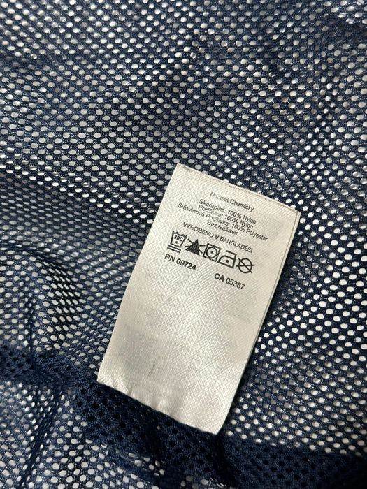 Ветровка Columbia omni tech синій колір