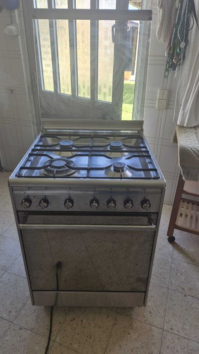 Fogão Usado Smeg CX68M8-1