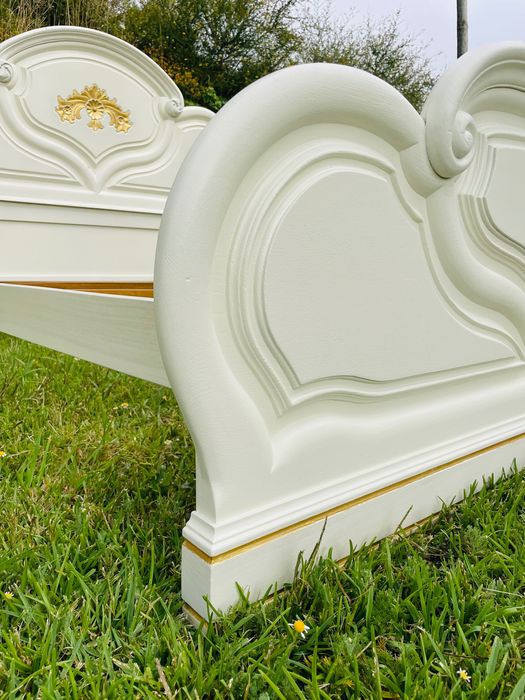 Cama de Casal Decorativa