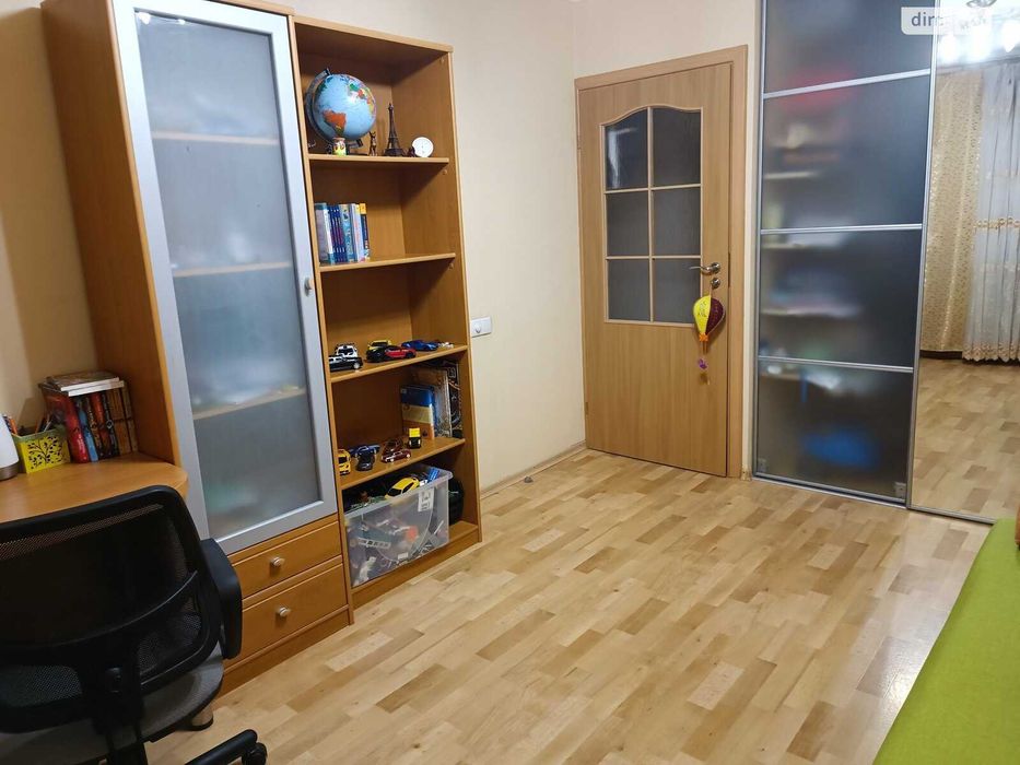 Продажа 3кім.кв. вул. Балакирева, Павлово Поле