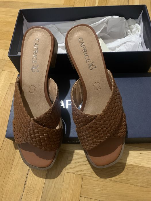 Шльопанці Caprice, натуральна шкіра , колір коньяк, 39 розмір