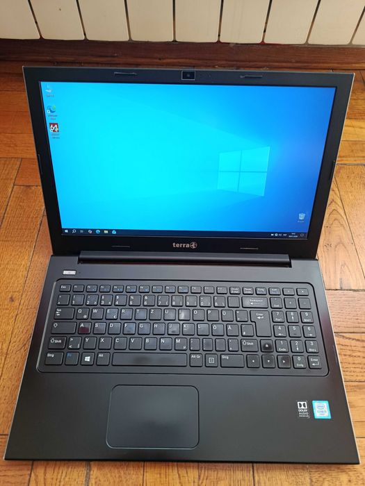Terra 1514 (IPS+8GB RAM+i3-6006u+SSD+HDD+нова батарея)