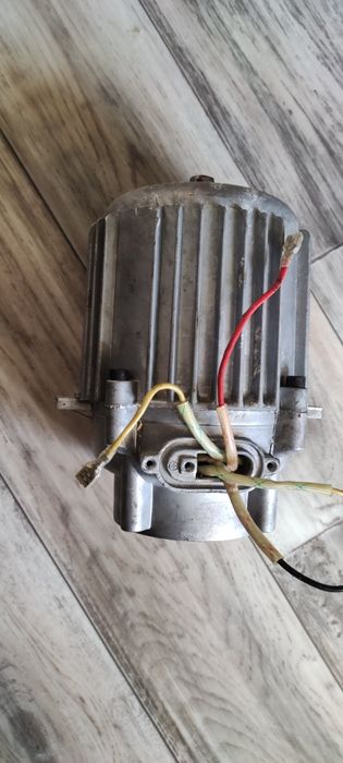 Електродвигун абсолютно новий. 220 волт