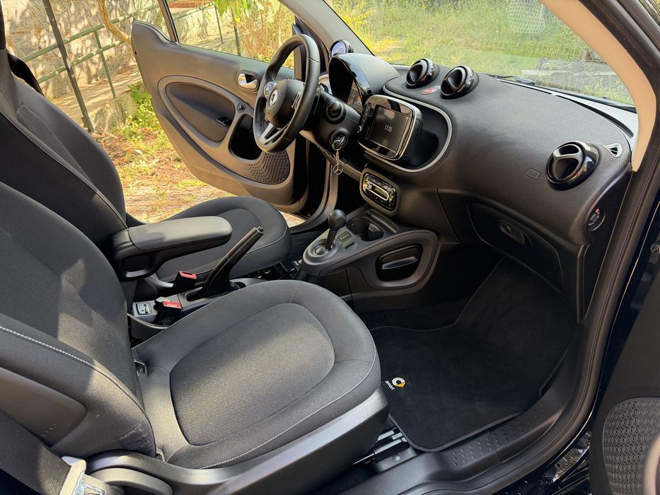 (28.000 km) Smart Fortwo Edição Especial URBAN SHADOW