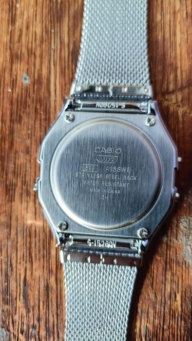 Casio A158WEM Bracelete Malha de Aço