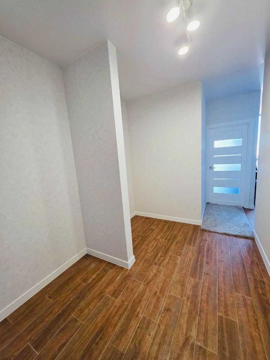 ЖК Гранд Бурже! Квартира з новим ремонтом!