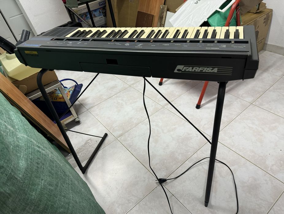 Orgão eletrónico - Farfisa. FK 40