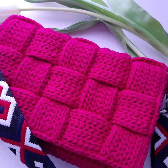 Сумка Тессі в стилі bottega