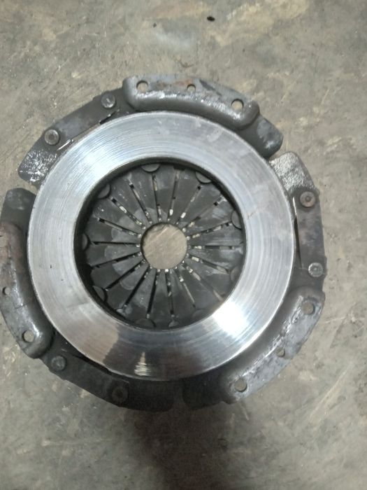 Продам ціна договірна