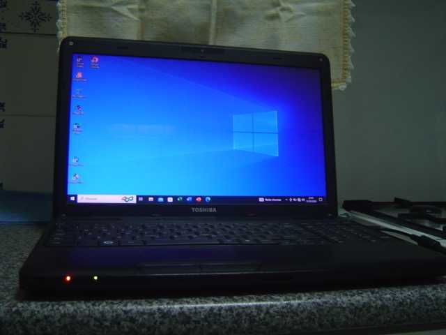 Portatil Toshiba Satellite C660D para  peças ou uso