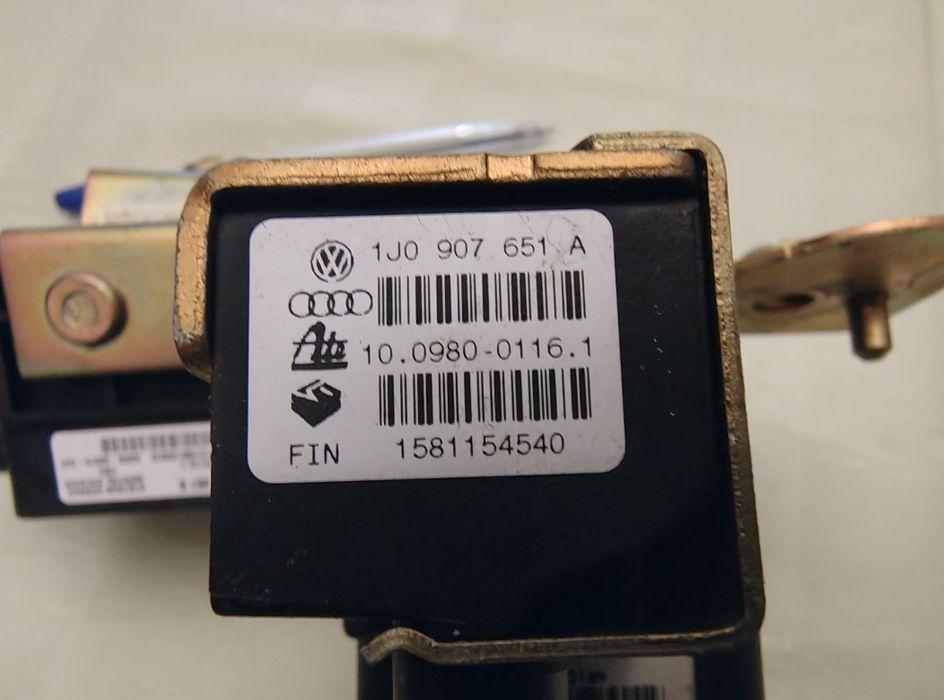 Czujnik sensor ESP  audi VW skoda seat