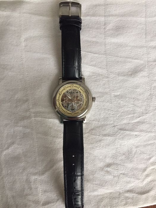 Relogio akribos homem