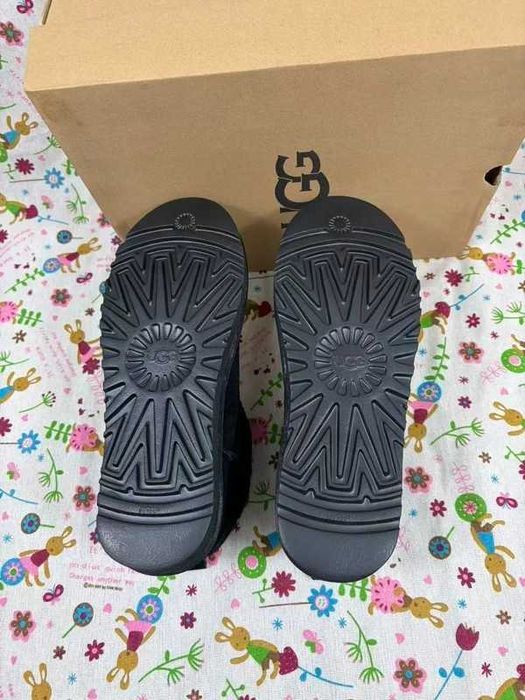 UGG Classic Ultra mini R.36