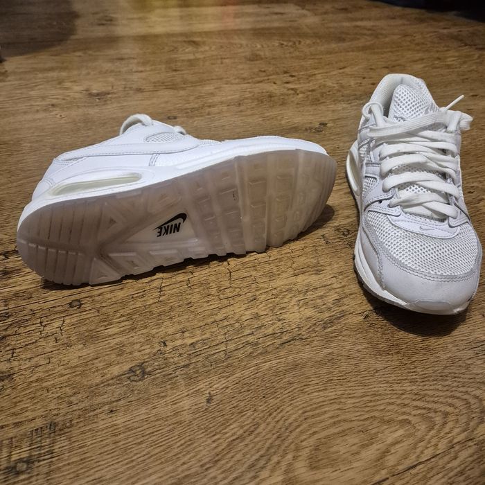 Sneakersy Nike Air Max Command Biały r.40 US 7