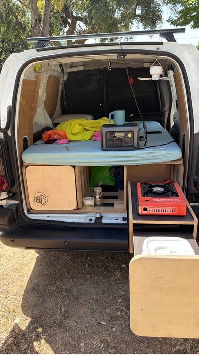 Campervan citroen Berlingo maxi em muito bom estado 3 lugares 1.