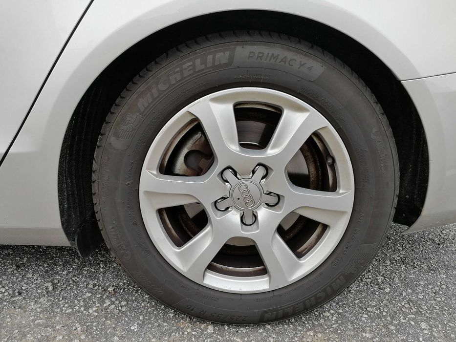 Jantes 16 polegadas Audi (sem pneus).
