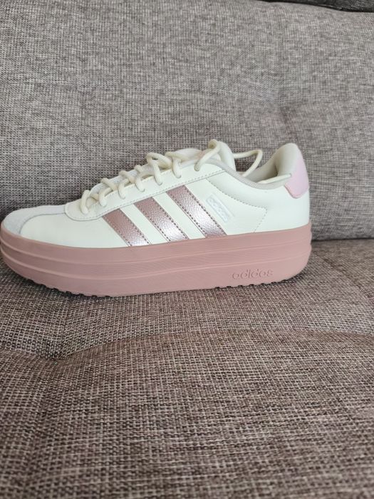 Damskie snakersy Adidas rozmiar 38