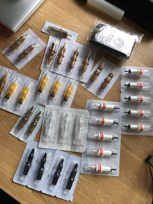 Kit tatuagem 2 maquinas com e sem fio