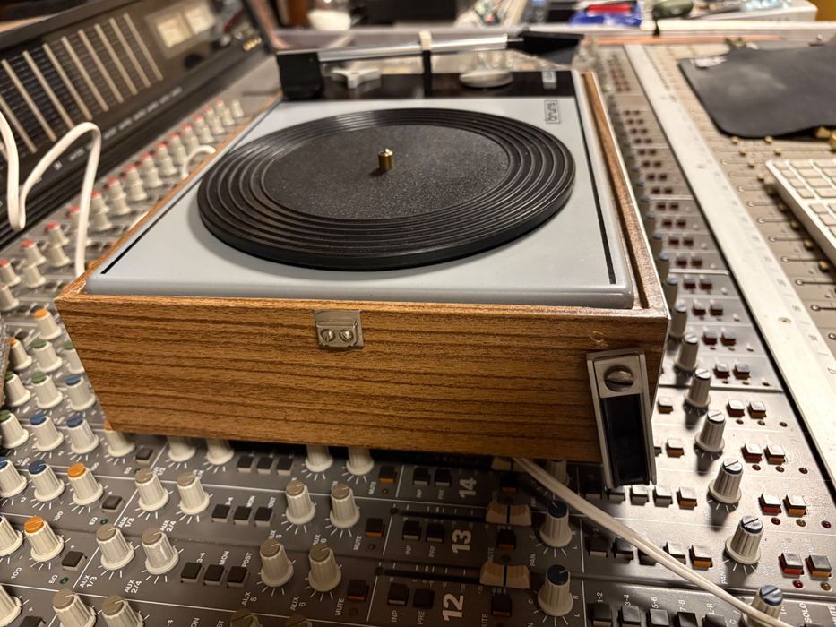 Gramofon Bruns Solid 623