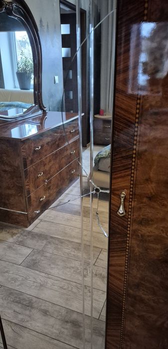 Włoski komplet mebli  do sypialni