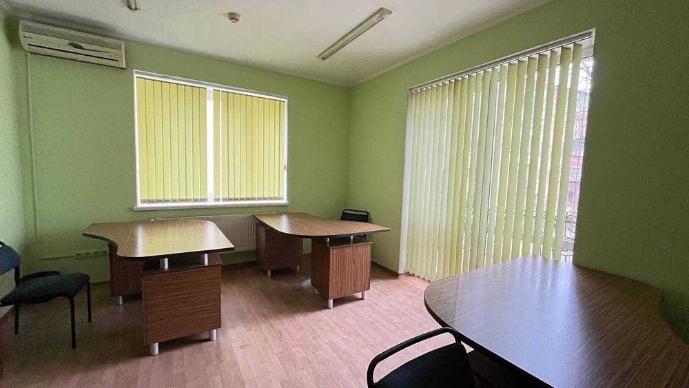 Продаж приміщення на вул. Степанівни