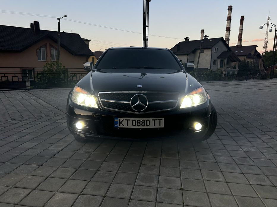 Mercedes-Benz C-220