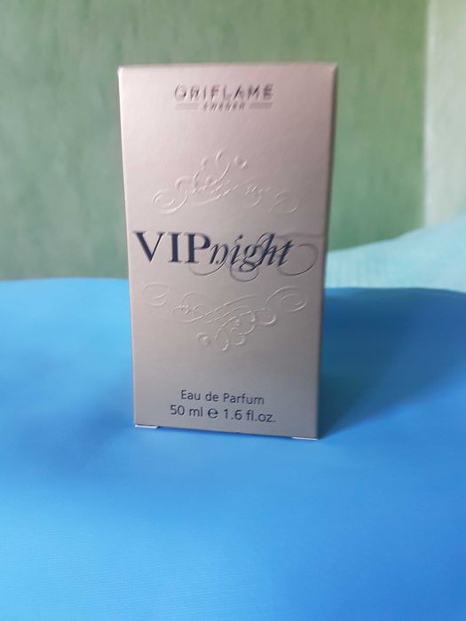 Vip Night - śliczne damskie perfumy od Oriflame
