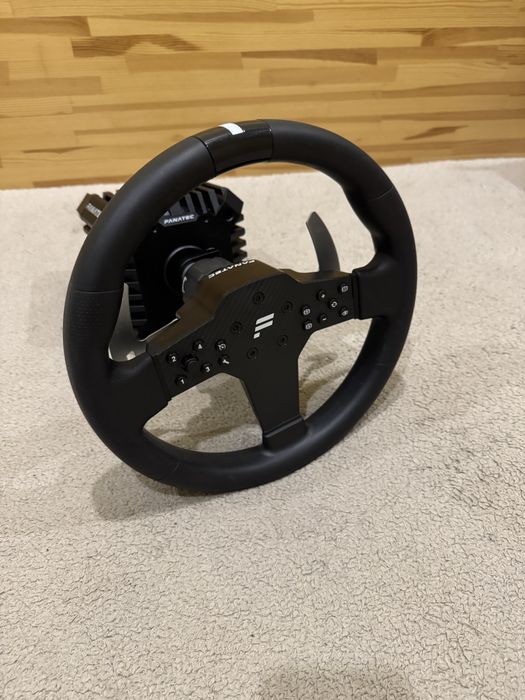 Хороший стан. Ігровий комплект Fanatec CSL DD