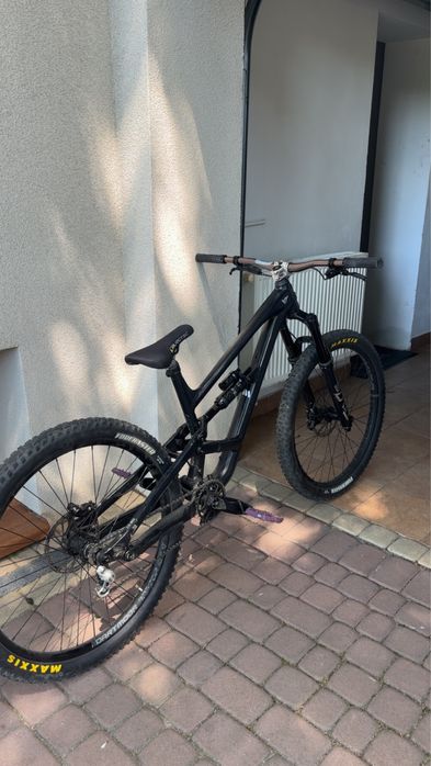 2022 YT industries capra core 1 mx L