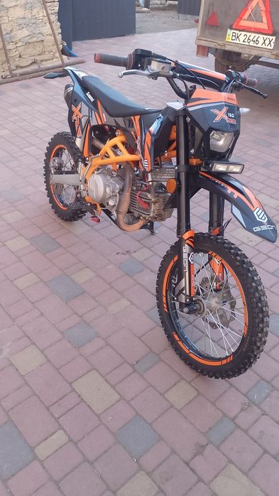 Продається Піт байк Geon Xride 190 в хорошому стані..