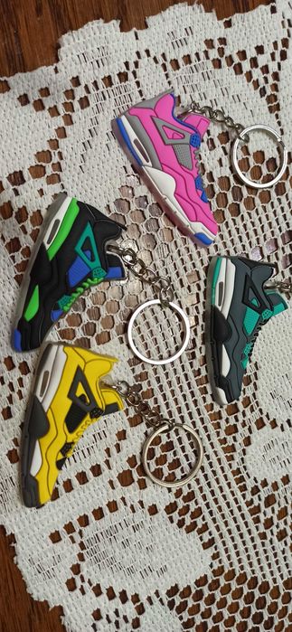 Brelok do kluczy kluczyków Jordan 4 breloczek zawieszka but bucik nowe