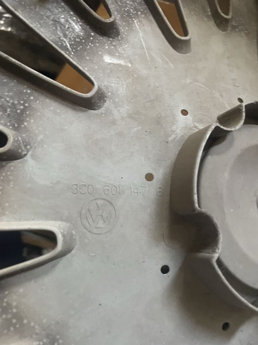 Колпак на vw фольцваген Артикул 3СО601147B ,або 403