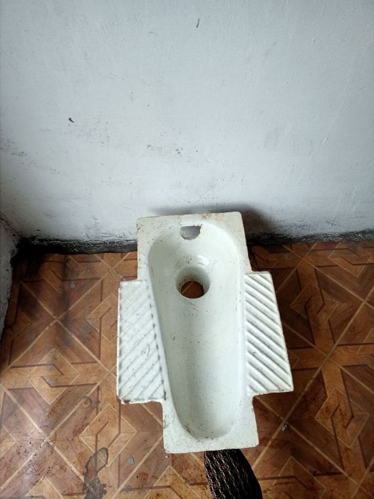 Унитаз напольный новый чаша Гвинея