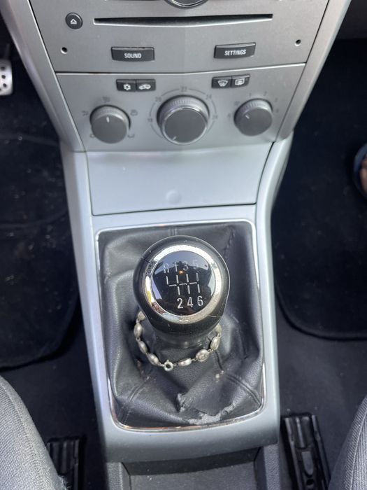 Opel Astra H GTC 1.9