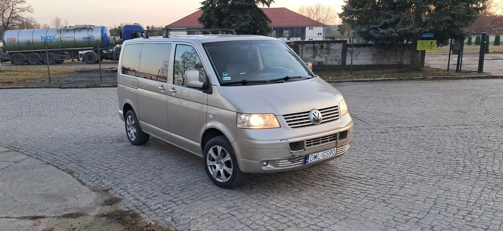 Volkswagen Caravelle 2.5 TDI 174Ps bez DPF 8-miejsc Klima na tył w pełni sprawna Alu HAK