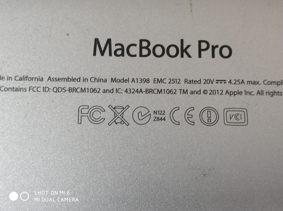 Apple MacBook Pro "model A1398"